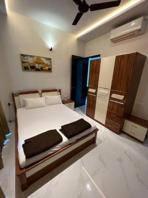 Stayhaven Starmount 4Bhk & Pool Мумбай Екстериор снимка