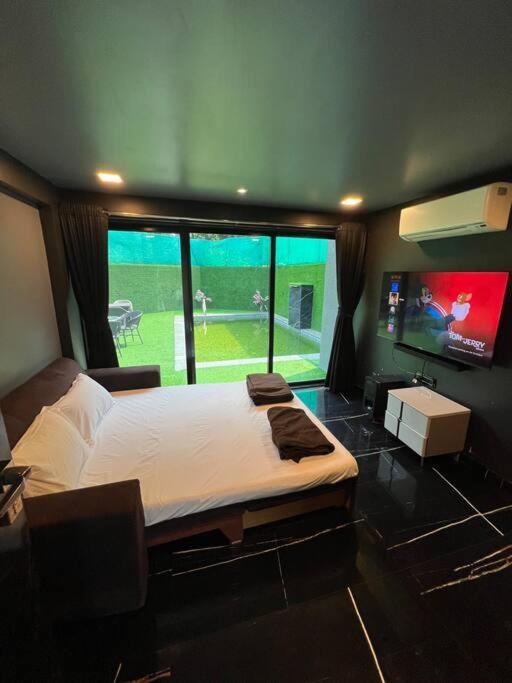 Stayhaven Starmount 4Bhk & Pool Мумбай Екстериор снимка
